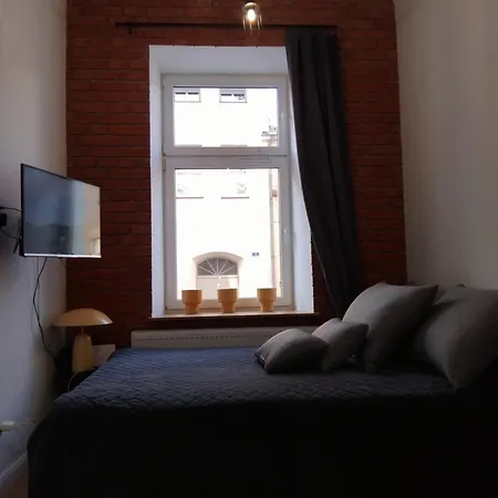 Klonowicza 18 Apartman