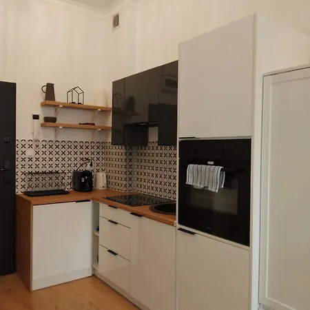 Klonowicza 18 Apartman Leszno