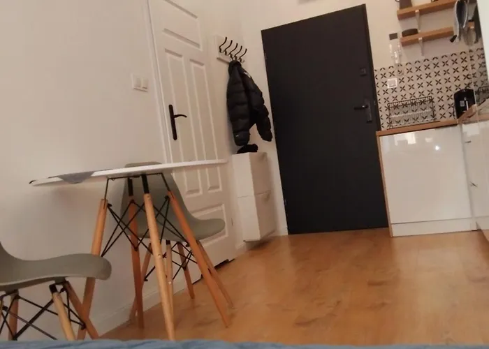 Апартаменты Klonowicza 18 *